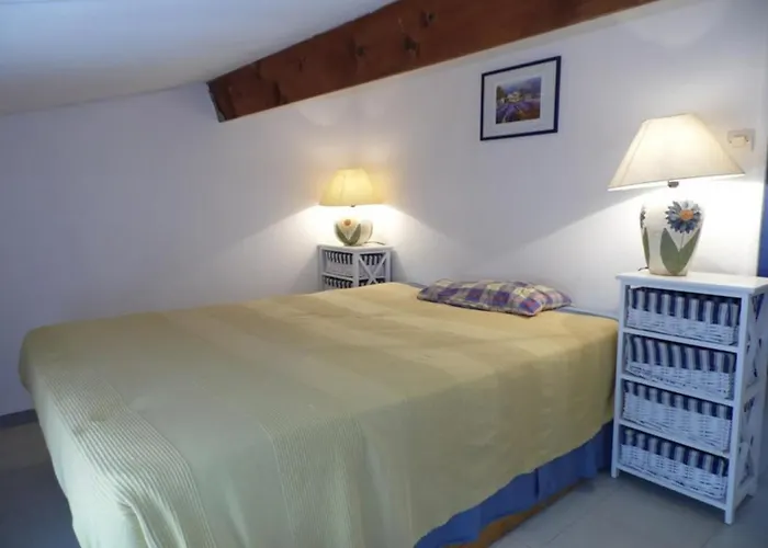 Maison Avec Terrasse Et Piscine, Climatisation, Parking Privé, 34340 - Fr-1-326-660 *